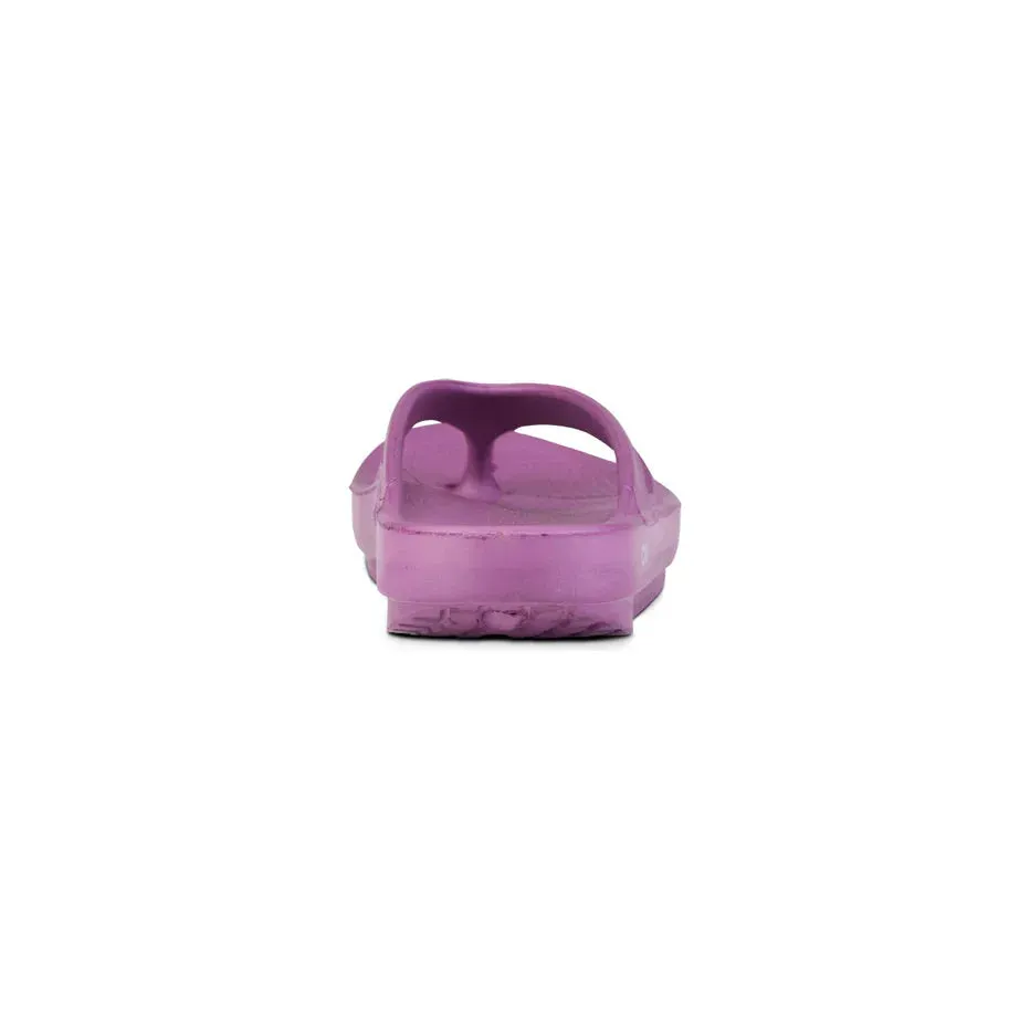 OOFOS Unisex OOriginal Sandal in Plum